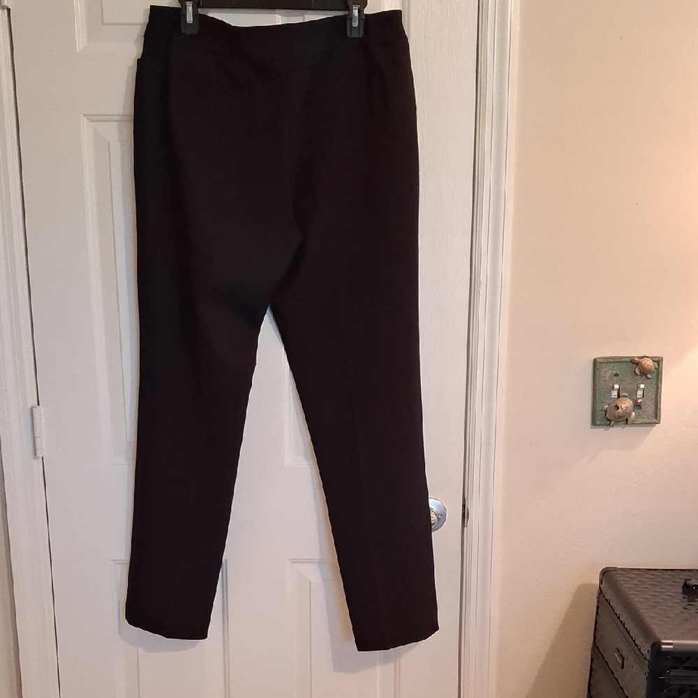 Ava & Grace Elegant Black Straight Leg Pants - Picture 3 of 3